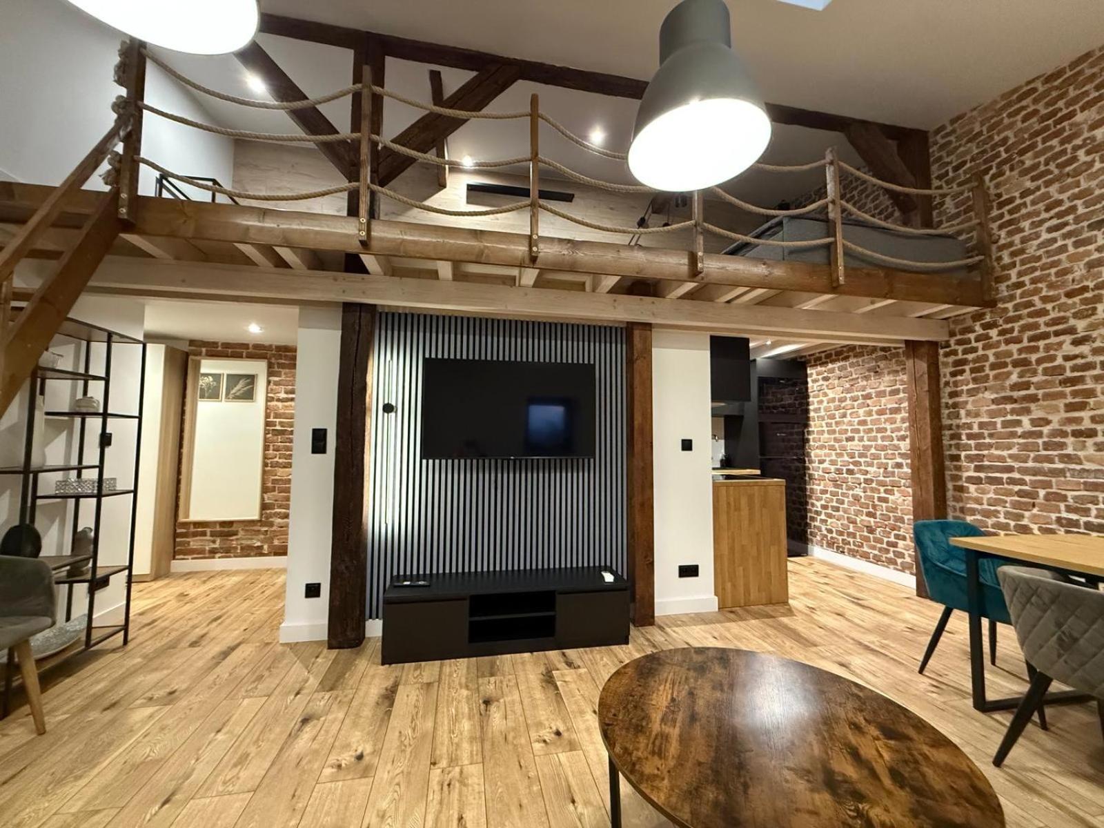 Loft In The City Center By Kobiela Apartments 카토비체 외부 사진